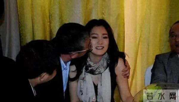 王家卫录音被爆,只是冰山一角,在他之后,又一女星曝"圈中内幕"