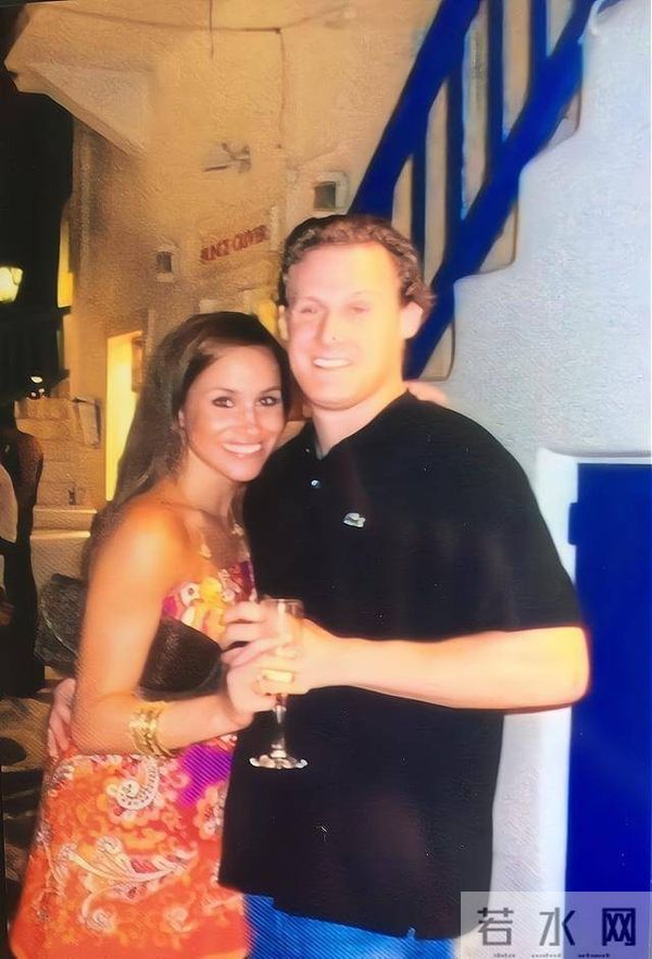 嫁进王室7年,梅根重返好莱坞演戏,哈里非常支持她的决定