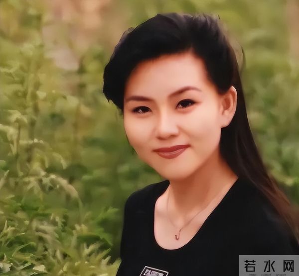 28年前直播香港回归4位主持人，2人去世1人堕落，仅一人顺利退休