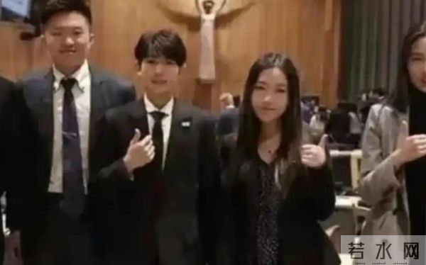 一场生日，戳穿25岁王源江湖地位，易烊千玺确实一个字都没说错