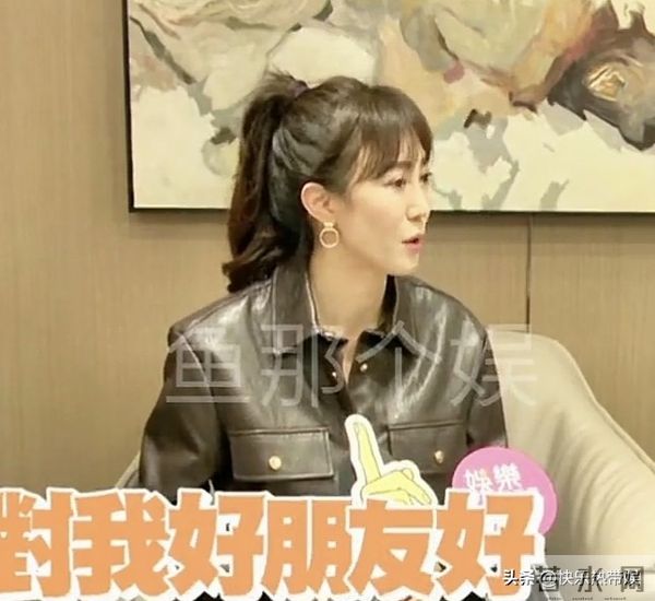 马筱梅好友透露,玥儿已认马筱梅为妈妈,一家人相处和谐很有爱