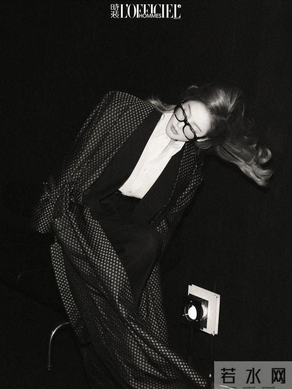 张天爱时装男士十一月刊,性感写真美图