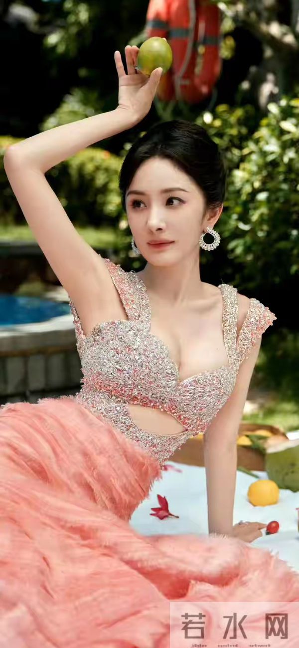 杨幂，丰腴之美