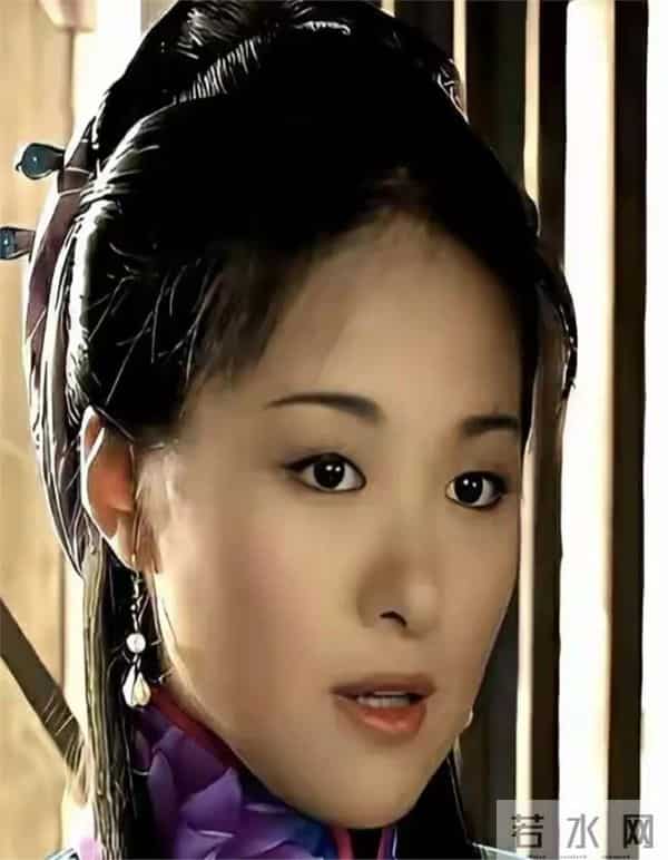 她曾是多少人心中的完美女神,终没逃过岁月的雕饰,还是那么漂亮