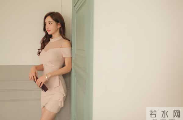 孙允珠 粉纱晚樱韵律中袖连衣裙