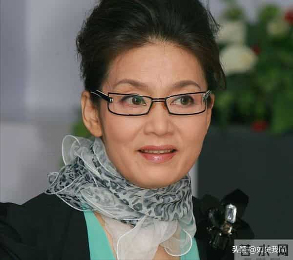 13次夺影后,一生无儿无女,68岁却公开“表白”前夫:她太敢了!