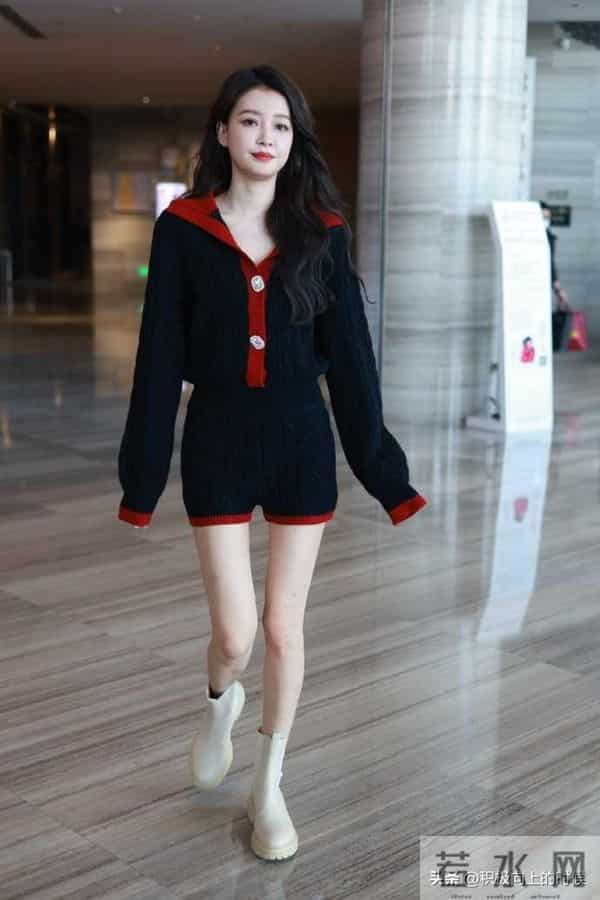 超短热裤+美腿｜孙怡