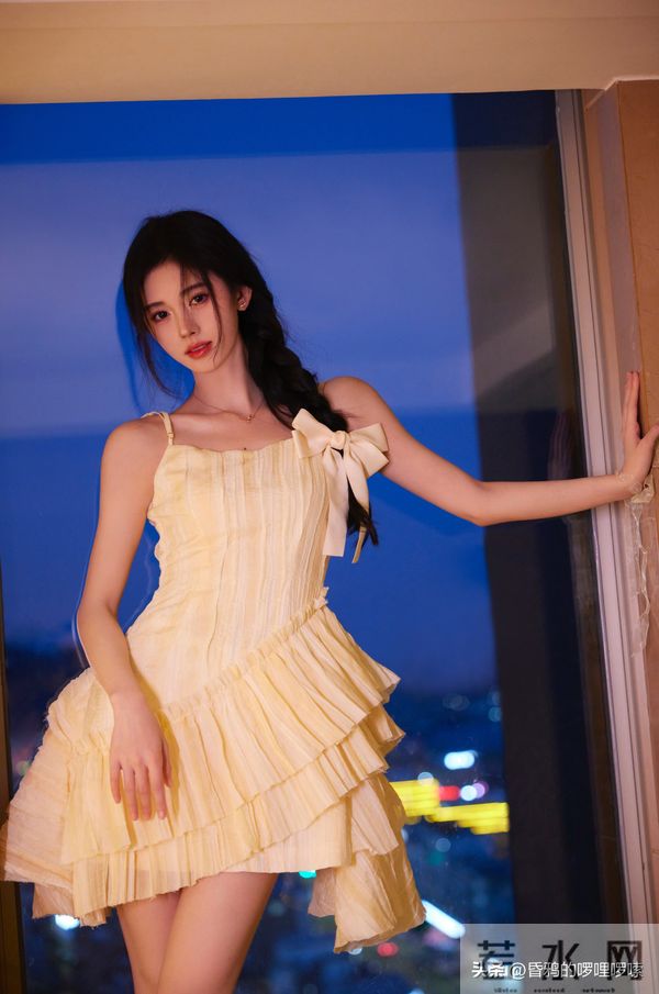 甜妹天花板 vs 四千年美女!田曦薇鞠婧祎谁更受网友喜欢?