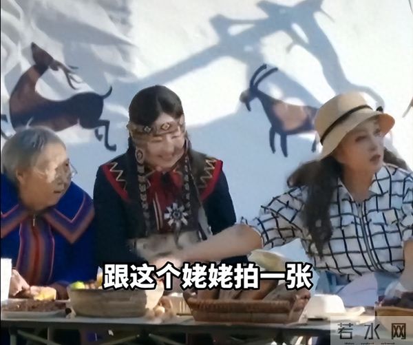 75岁刘晓庆参加综艺节目就闹了个大乌龙，气氛顿时尬住了！