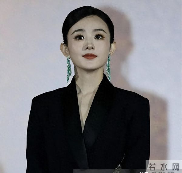 赵丽颖近况曝出，被曝恋情风波五个月后，冯绍峰说的话又验证了