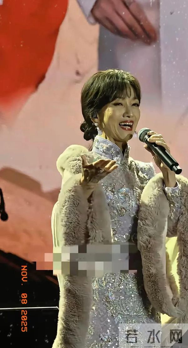 赵雅芝能不能不要出来吓人了高清镜头下手臂青筋暴出又干瘪无美感