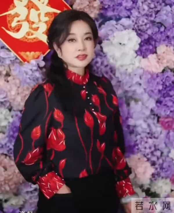 75岁刘晓庆参加综艺节目就闹了个大乌龙，气氛顿时尬住了！