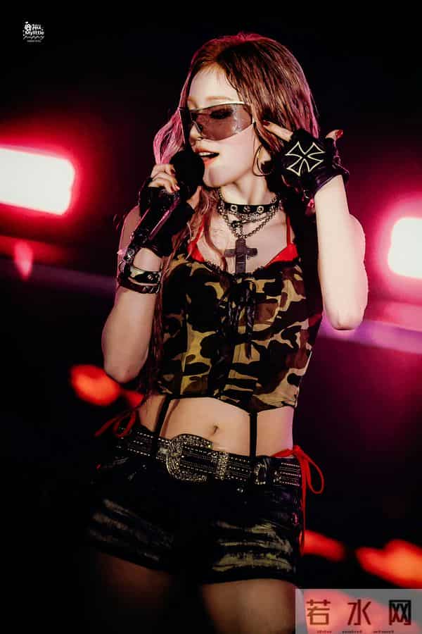 宋雨琦澳门音乐节舞台！女神今晚火力全开太辣了～