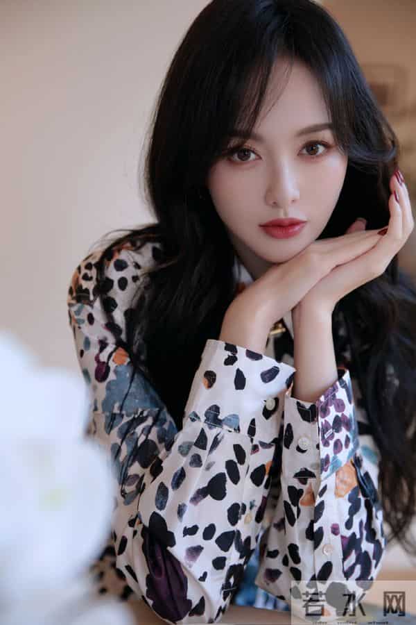 女明星，唐嫣，美到我心坎里了