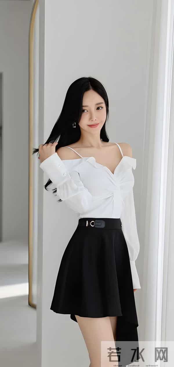 孙允珠白吊带衬衫+黑不对称裙,甜酷混搭太吸睛