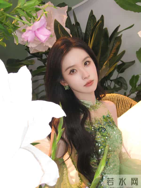 陈都灵高清壁纸