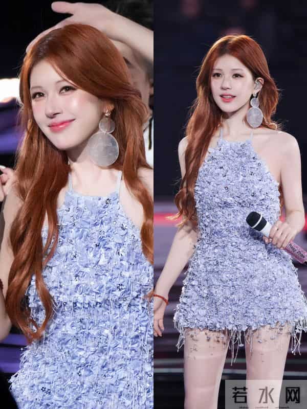 赵露思高调宣布回归，两套高定加持音乐会火辣唱跳！