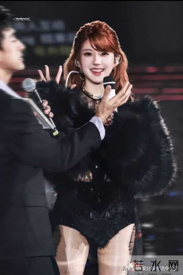 赵露思生日会现场化身顶级魅魔|蕾丝透视装+超短热裤