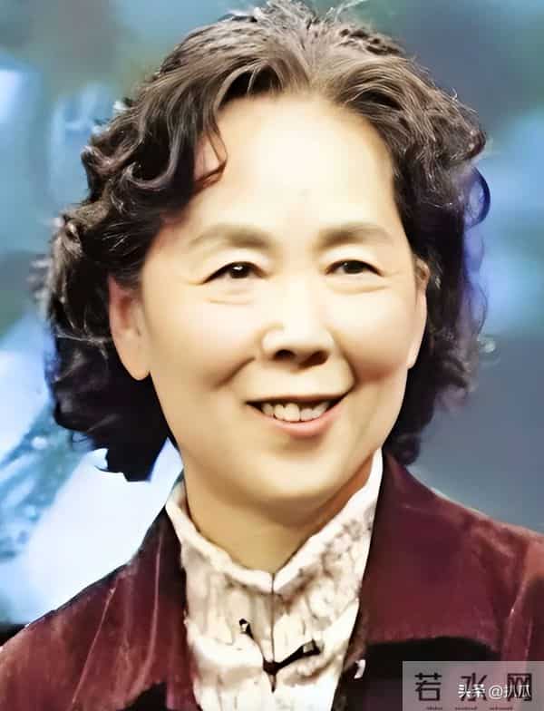 “王芳”刘尚娴：因参演《英雄儿女》爆红，如今83岁的她生活幸福