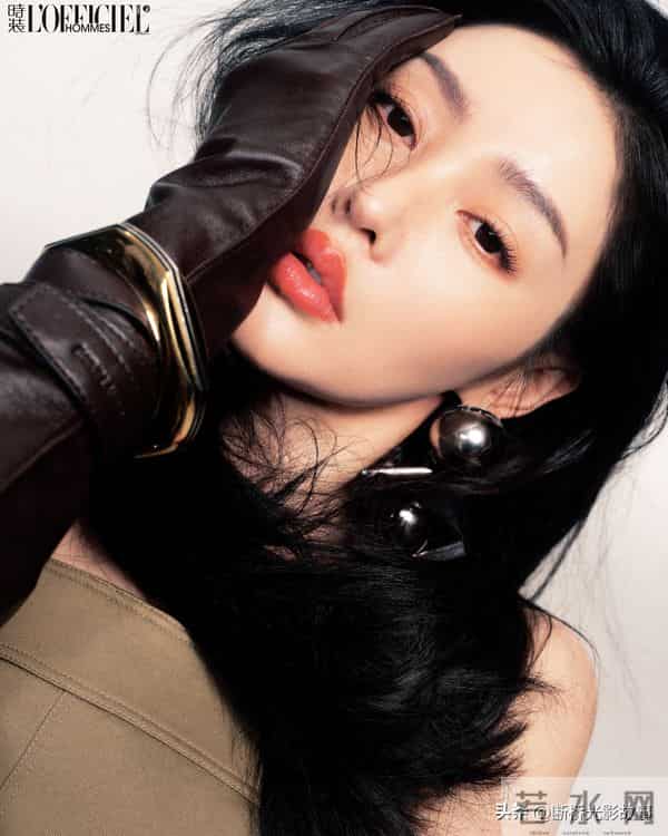 张天爱狼尾造型:三登封面,飒美张力拉满