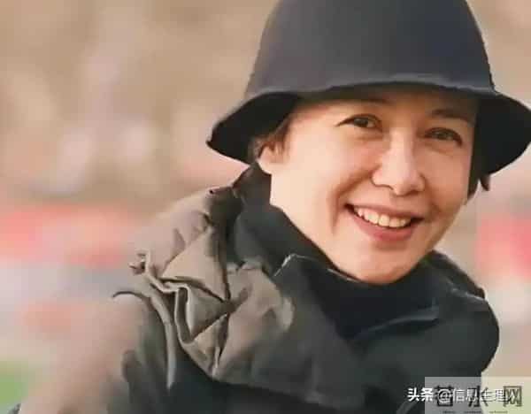 59岁蒋雯丽现状让人心酸，定居英国，又瘦又老：一代女神也落寞了