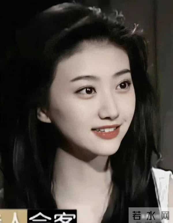 景甜如今被热议,当年清纯照成谜,时代滤镜悄悄改写审美