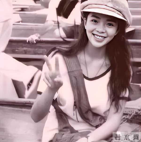 “央视一姐”朱迅的落寞，是整个主持界的悲哀，令人惋惜不已