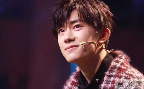 一场生日，戳穿25岁王源江湖地位，易烊千玺确实一个字都没说错