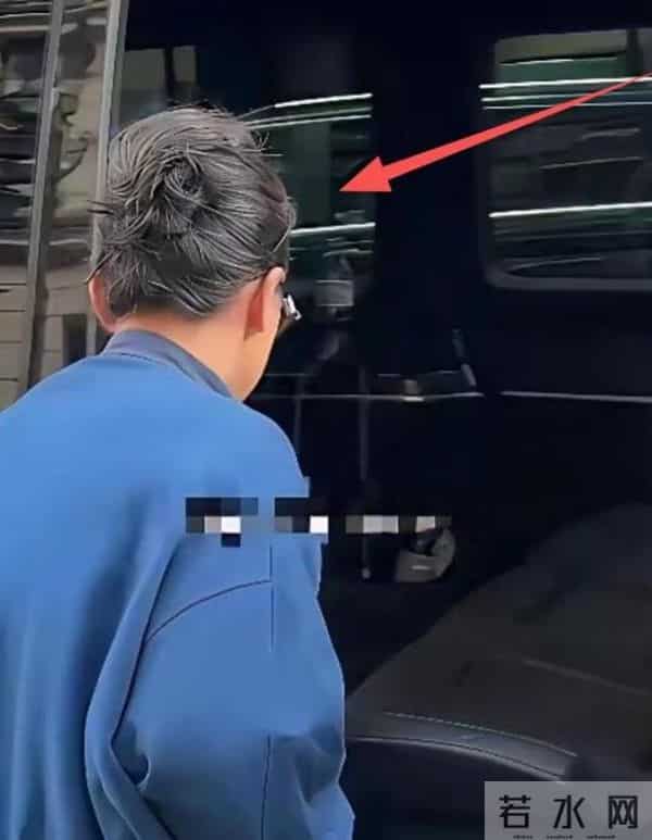 花无百日红!51岁头发花白的周迅,如今的“下场”怪不了别人