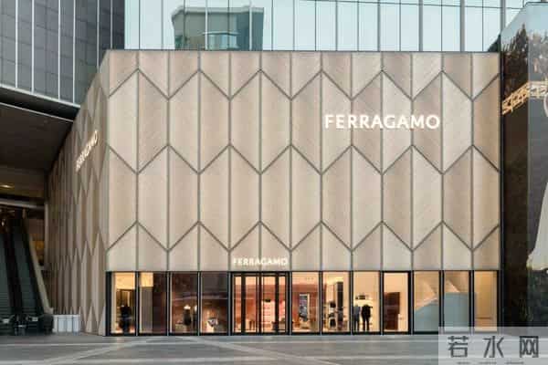 时隔一年,赵露思六套高定惊艳回归丨Trend of the week