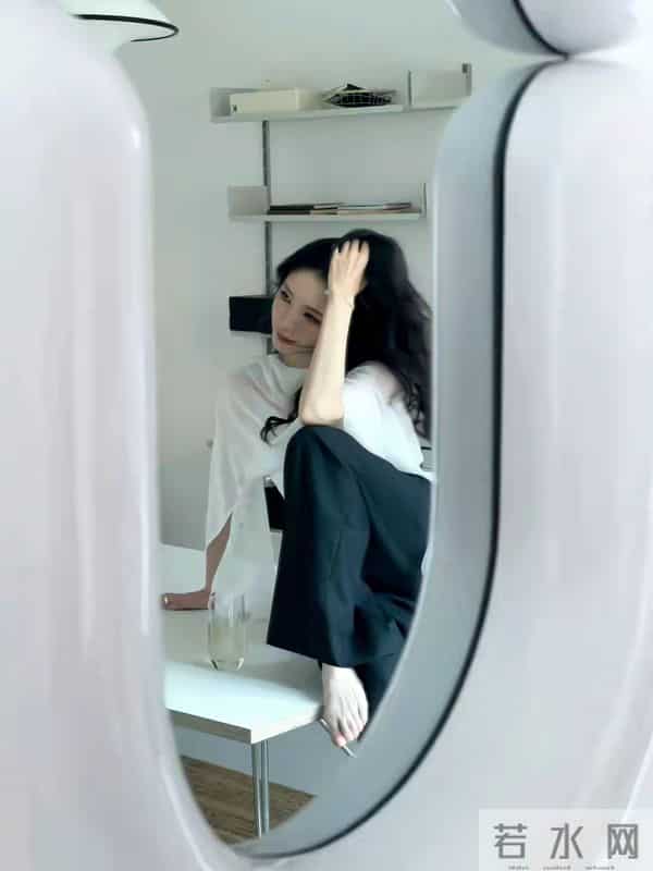 江疏影魅惑写真，太诱人了