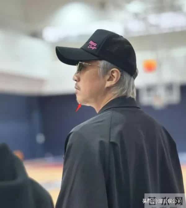 被“暴瘦”的刘烨惊艳,47岁长这样?怪不得师哥胡军一直宠溺他