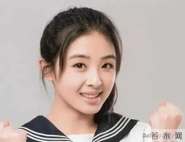 万万没有想到女神居然的腰围居然那么大为什么电视上看着那么瘦啊