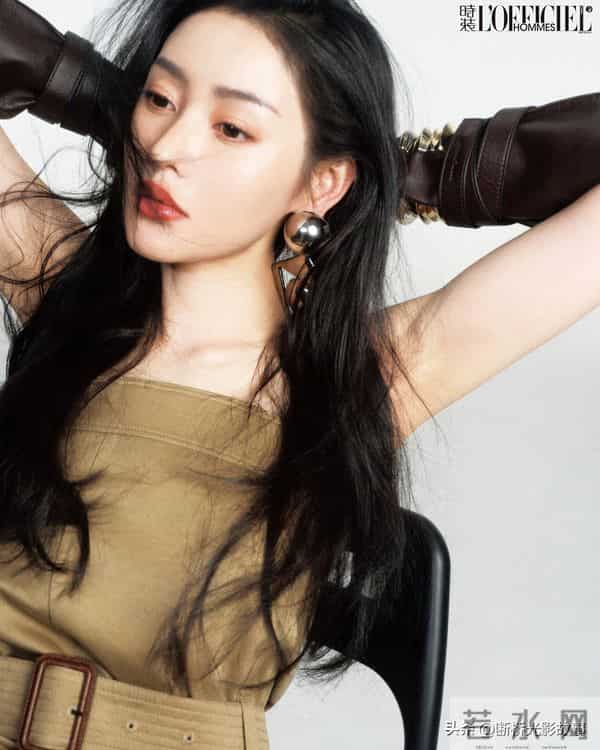 张天爱狼尾造型:三登封面,飒美张力拉满