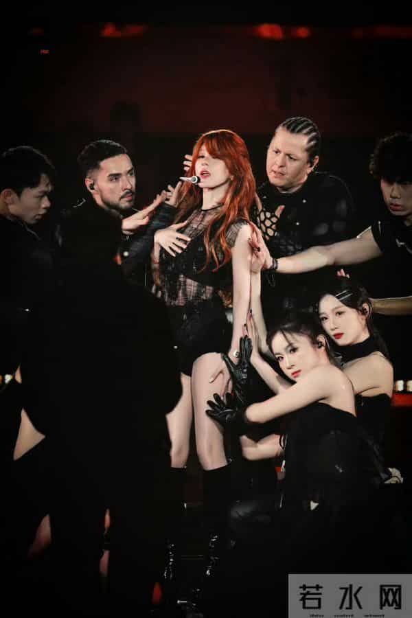 赵露思新图来喽