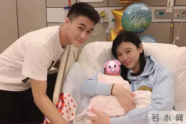 豪门脚跟已站稳,奚梦瑶陪婆婆逛街一身贵妇打扮,比郭碧婷幸福