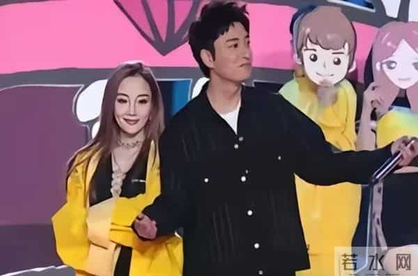 巧合还是蓄谋已久?贾乃亮新直播助理太像前妻,评论区彻底沦陷