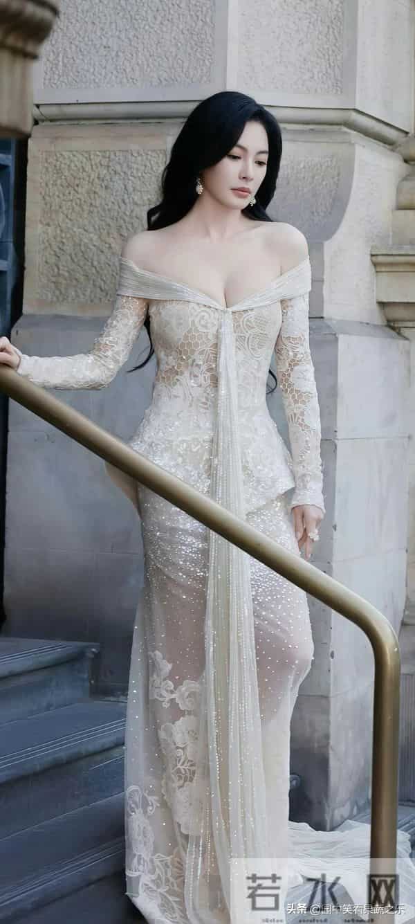 张雨绮 :集身材颜值气质于一身!