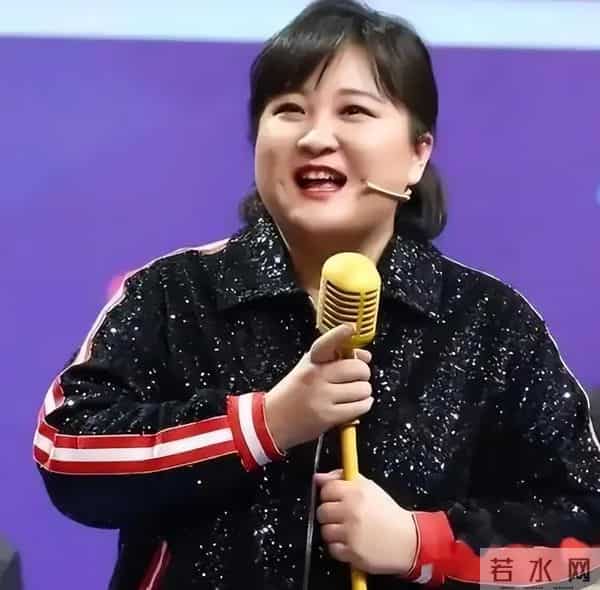 钱赚够了不装了?退出春晚,被综艺"开除"的贾玲,下场怪不了别人