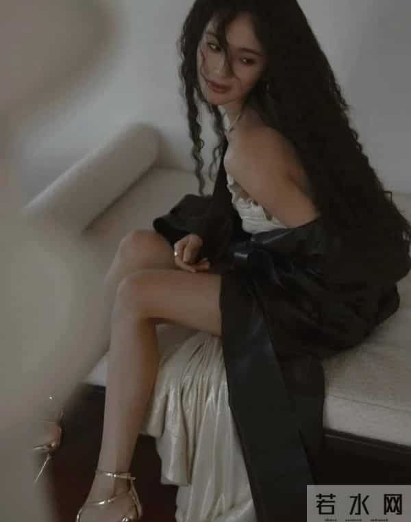 王紫璇这无处安放的大长腿