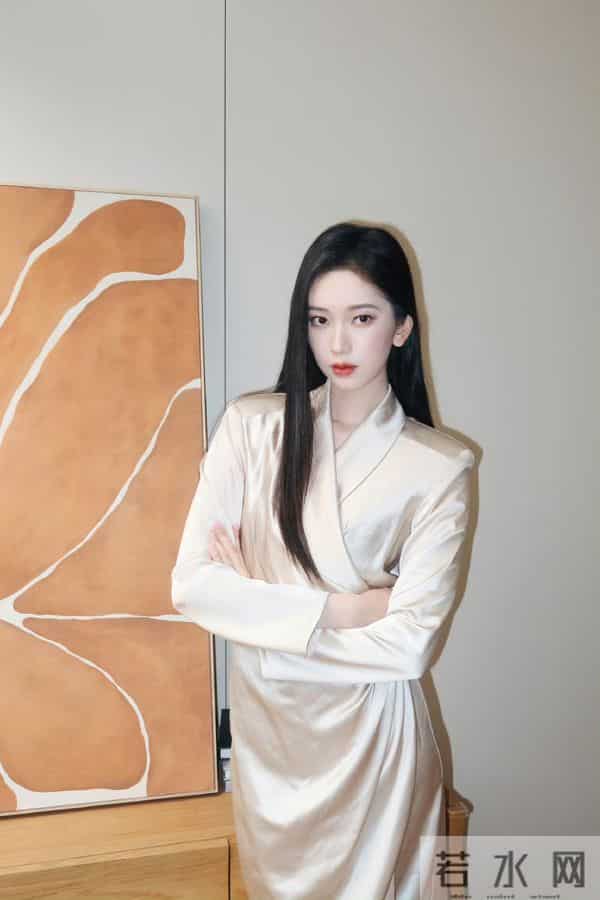 刘令姿——居家写真集欣赏