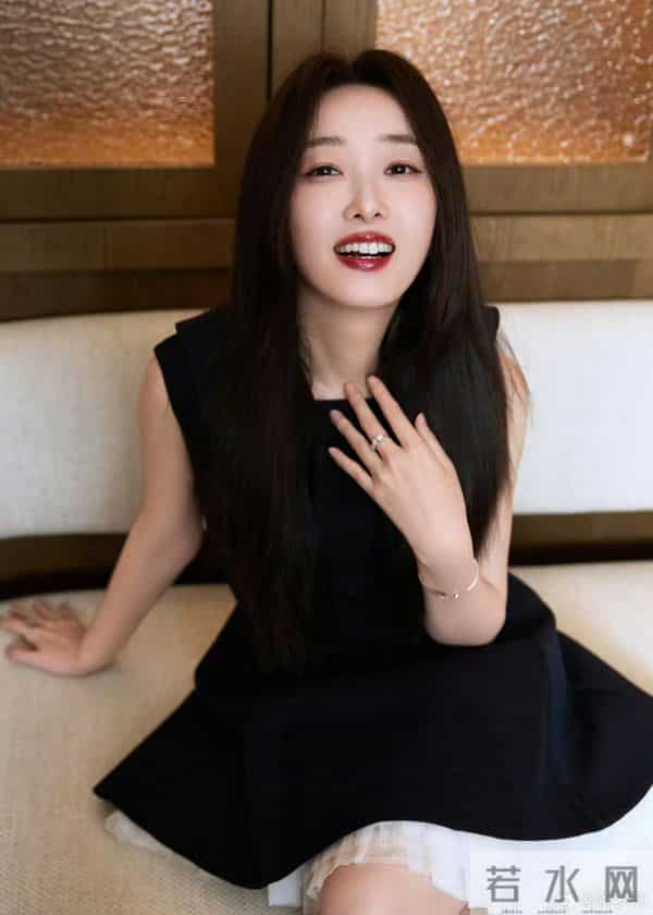 蒋梦婕，娇小玲珑惹人爱～