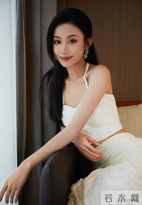 伍珂玥——美图写真欣赏