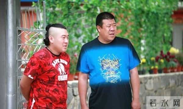 秦卫东：看脸一米六实际有一米九二，喝酒喝到脱相