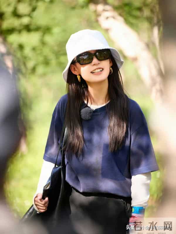 《花少》挪威穿搭合集,来看看明星们秋冬出游穿搭