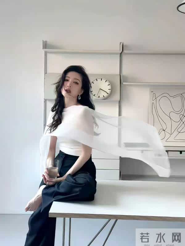 江疏影魅惑写真，太诱人了