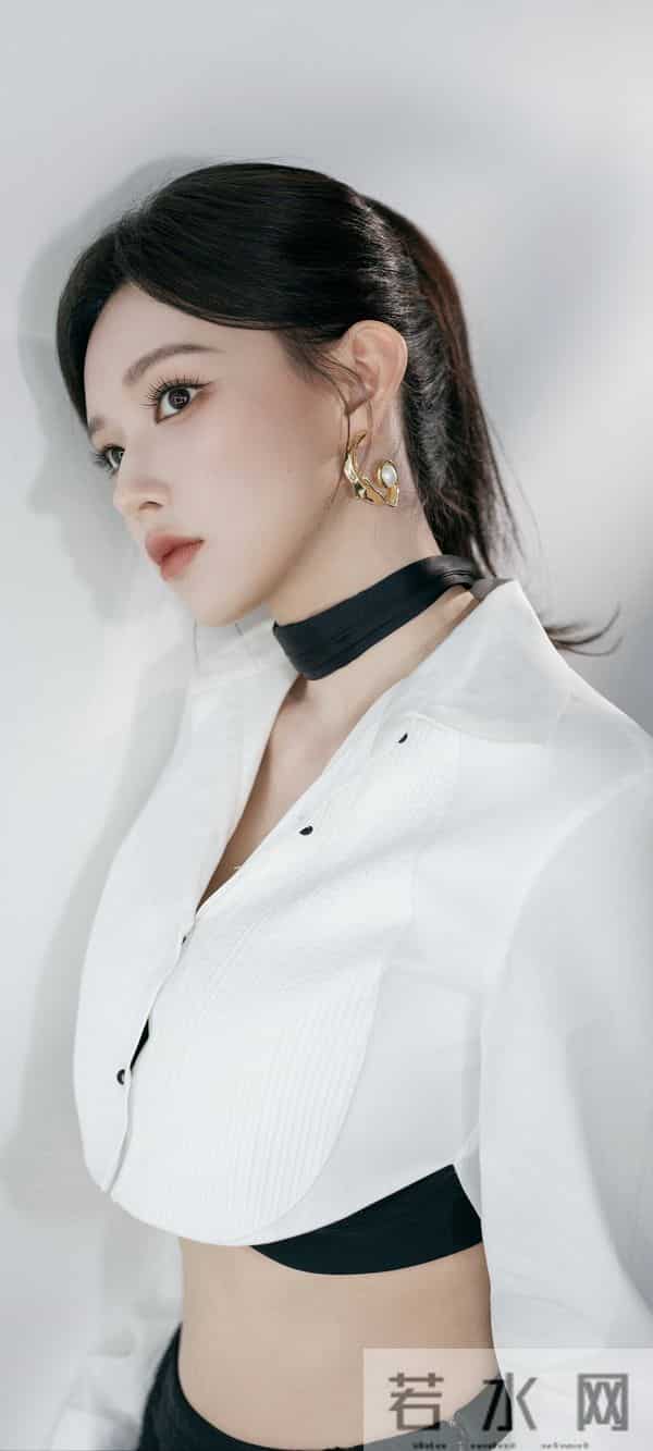 美女壁纸第1245期—程潇