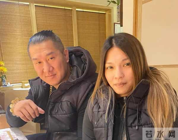 馆长陈之汉和李依芯的爱情故事