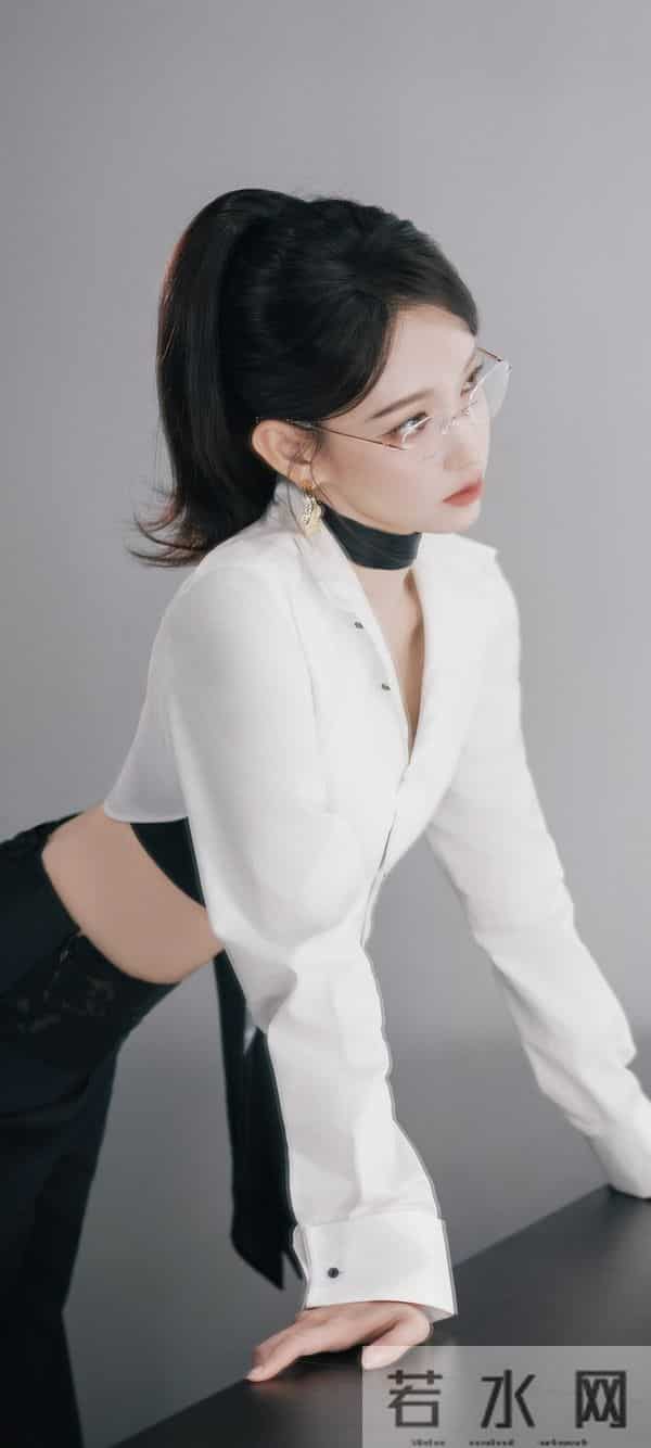 美女壁纸第1245期—程潇