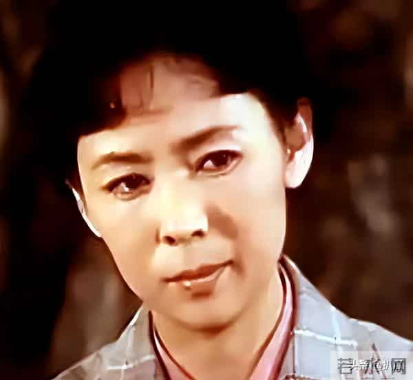 “王芳”刘尚娴：因参演《英雄儿女》爆红，如今83岁的她生活幸福